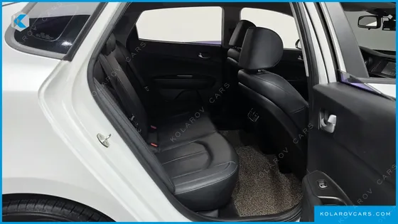 KIA K5 2.0 LPI RENTAL CAR