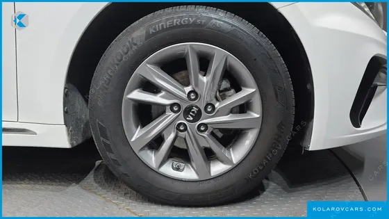 KIA K5 2.0 LPI RENTAL CAR