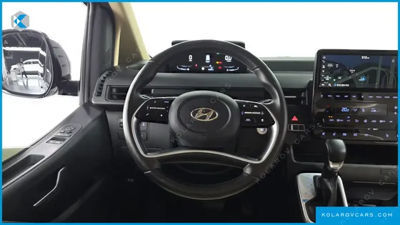 HYUNDAI STARIA CARGO 5-SEATER