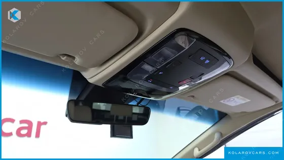 HYUNDAI STARIA CARGO 5-SEATER