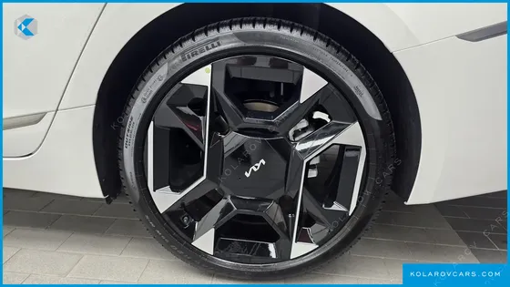 KIA K8 2.5 GASOLINE 2WD