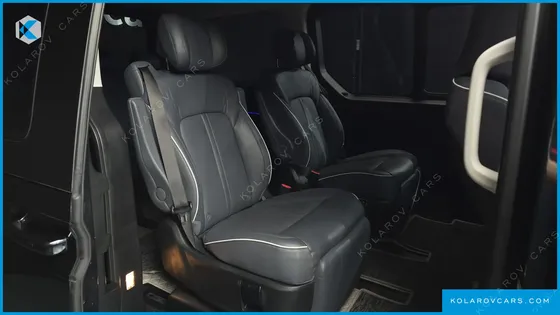 HYUNDAI STARIA L3.5 LOUNGE 7-SEATER