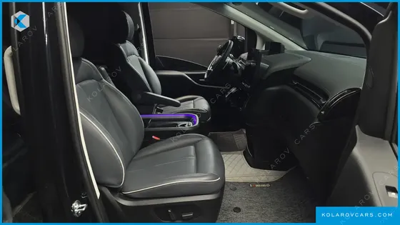 HYUNDAI STARIA L3.5 LOUNGE 7-SEATER