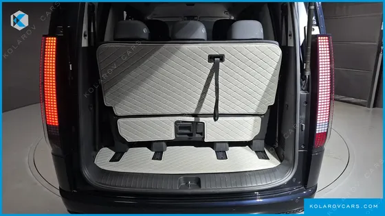 HYUNDAI STARIA L3.5 LOUNGE 7-SEATER