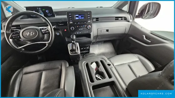 HYUNDAI STARIA CARGO 3-SEATER
