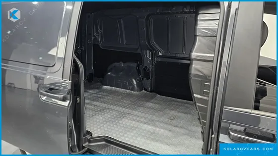 HYUNDAI STARIA CARGO 3-SEATER