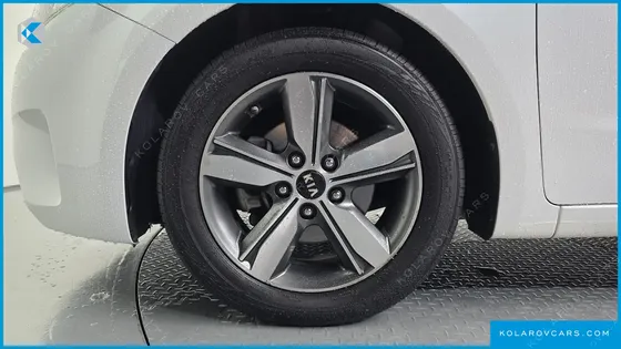 KIA K3 TRENDY