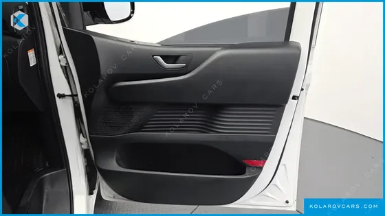 HYUNDAI STARIA HEV 1.6 CARGO 5-SEATER