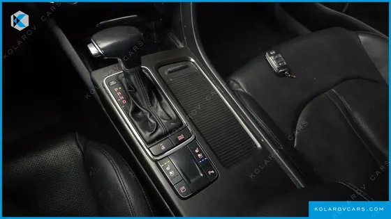KIA K5 2.0 LPI RENTAL CAR