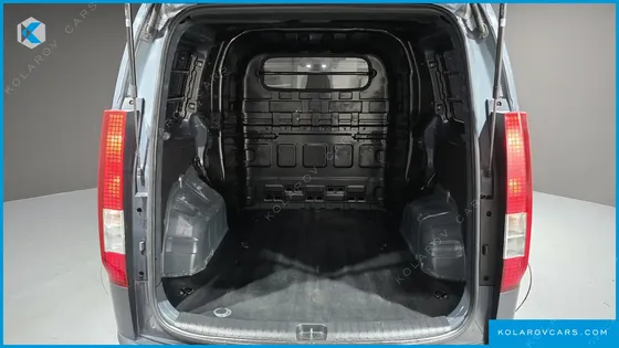 HYUNDAI STARIA CARGO 5-SEATER