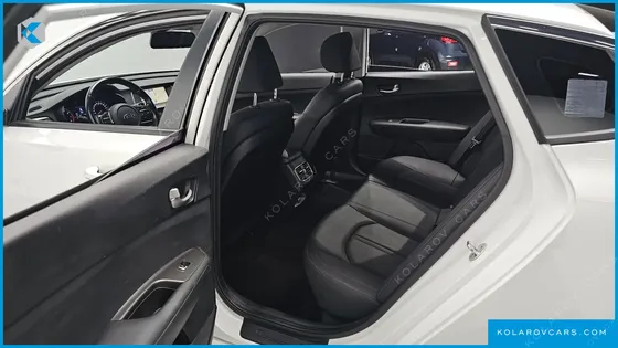KIA K5 2.0 LPI RENTAL CAR