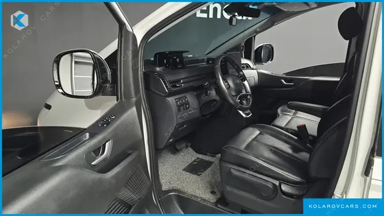HYUNDAI STARIA CARGO 3-SEATER