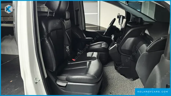 HYUNDAI STARIA CARGO 3-SEATER