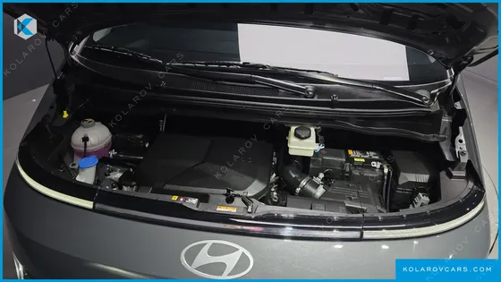 HYUNDAI STARIA 4WD TOURER 11-SEATER