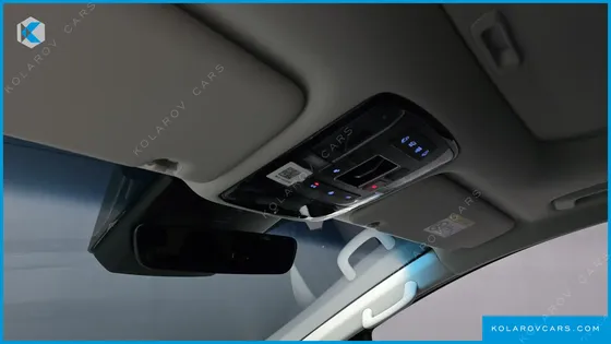 HYUNDAI STARIA 4WD TOURER 11-SEATER