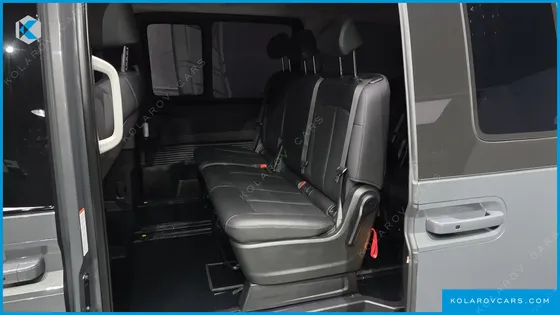 HYUNDAI STARIA 4WD TOURER 11-SEATER