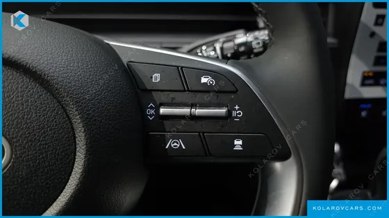 HYUNDAI STARIA 4WD TOURER 11-SEATER