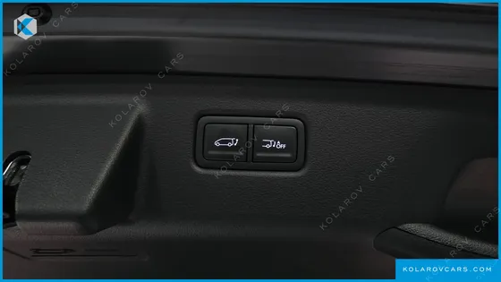 HYUNDAI STARIA 4WD TOURER 11-SEATER