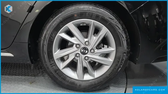 KIA K5 2.0 LPI RENTAL CAR