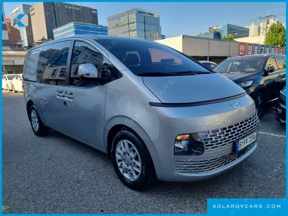 HYUNDAI STARIA CARGO 5-SEATER