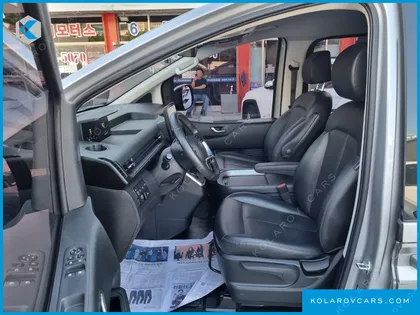 HYUNDAI STARIA CARGO 5-SEATER