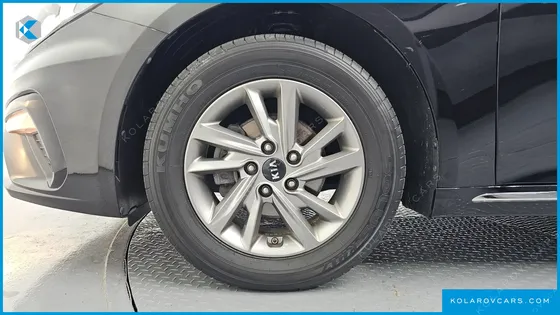 KIA K5 2.0 LPI RENTAL CAR