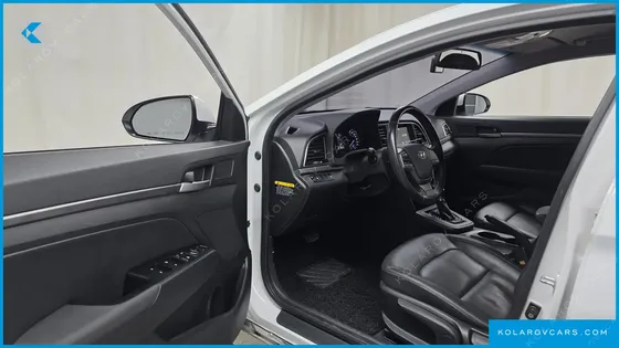 HYUNDAI ELANTRA (AVANTE) 1.6 GDI SMART