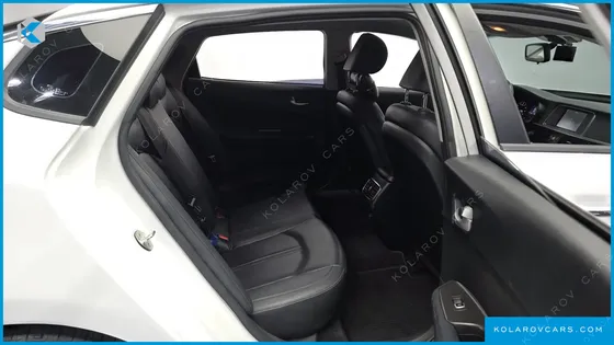 KIA K5 2.0 LPI RENTAL CAR