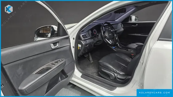 KIA K5 2.0 LPI RENTAL CAR