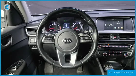 KIA K5 2.0 LPI RENTAL CAR