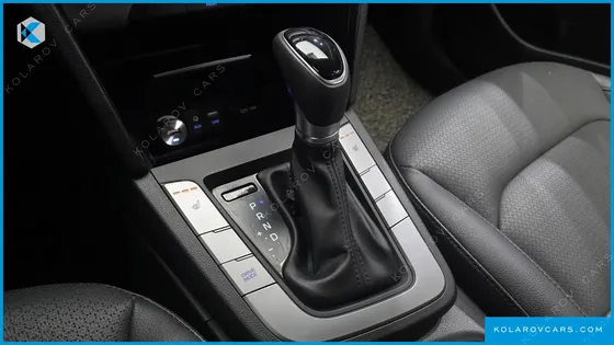 HYUNDAI ELANTRA (AVANTE) 1.6 GDI VALUE PLUS