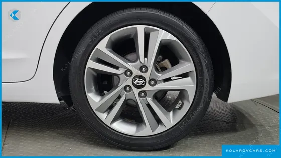 HYUNDAI ELANTRA (AVANTE) 1.6 GDI VALUE PLUS