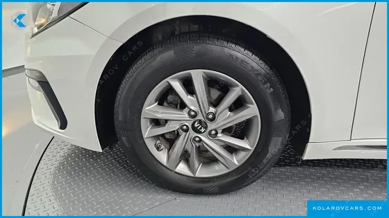 KIA K5 2.0 LPI RENTAL CAR