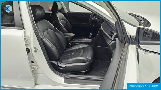 KIA K5 2.0 LPI RENTAL CAR