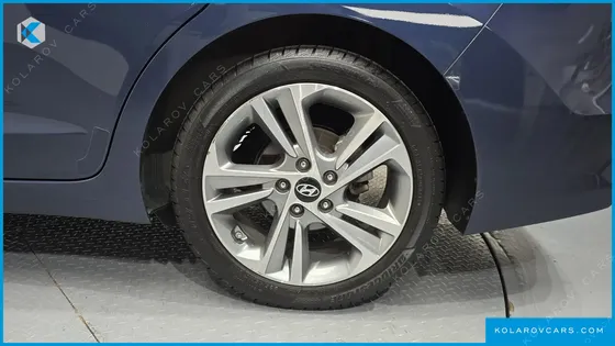 HYUNDAI ELANTRA (AVANTE) 1.6 GDI VALUE PLUS