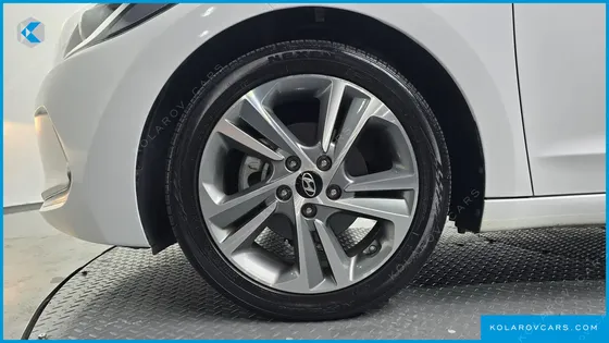 HYUNDAI ELANTRA (AVANTE) 1.6 GDI VALUE PLUS