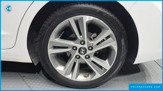 HYUNDAI ELANTRA (AVANTE) 1.6 GDI VALUE PLUS