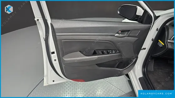 HYUNDAI ELANTRA (AVANTE) 1.6 GDI VALUE PLUS