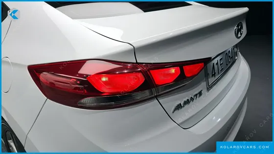 HYUNDAI ELANTRA (AVANTE) 1.6 GDI MODERN