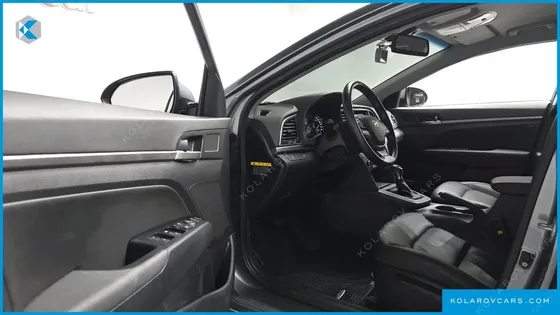HYUNDAI ELANTRA (AVANTE) 1.6 GDI SMART
