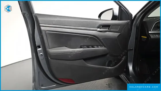 HYUNDAI ELANTRA (AVANTE) 1.6 GDI SMART