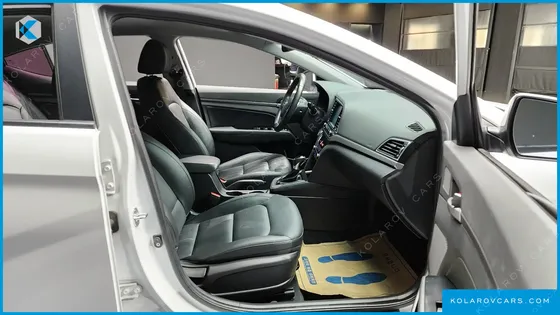 HYUNDAI ELANTRA (AVANTE) 1.6 E-VGT SMART