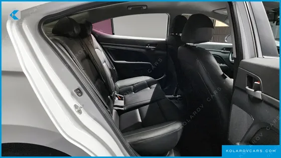 HYUNDAI ELANTRA (AVANTE) 1.6 E-VGT SMART