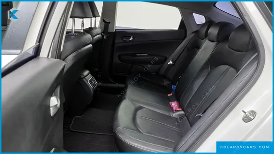 KIA K5 2.0 LPI RENTAL CAR