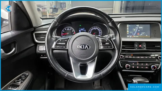 KIA K5 2.0 LPI RENTAL CAR
