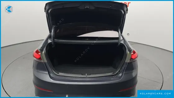 HYUNDAI ELANTRA (AVANTE) 1.6 GDI SMART