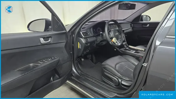 KIA K5 2.0 LPI RENTAL CAR