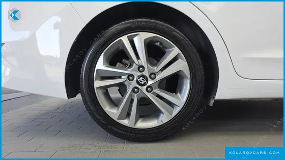 HYUNDAI ELANTRA (AVANTE) 1.6 GDI VALUE PLUS