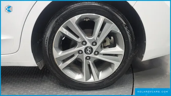 HYUNDAI ELANTRA (AVANTE) 1.6 GDI VALUE PLUS
