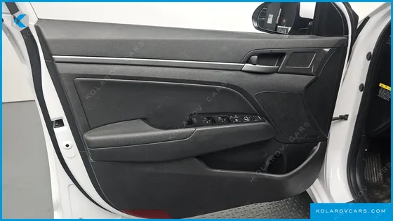 HYUNDAI ELANTRA (AVANTE) 1.6 GDI VALUE PLUS